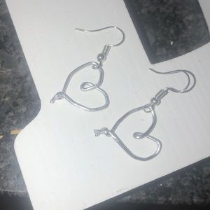 wire heart earrings✨✨
